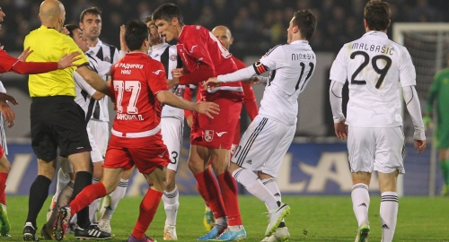 Partizan : Radnički Foto: Marko Metlaš