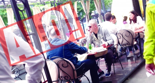 U kafiću: Kisela i sok od borovnice na meniju