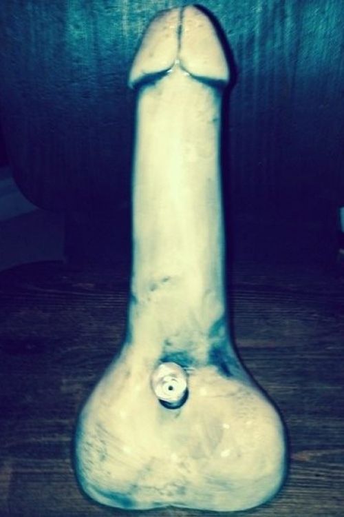 Madona bong
