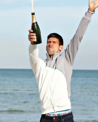 Nole nosi gaće od 25 evra!