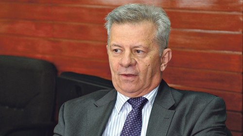 Dr Momčilo  Babić