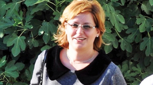 Na novoj  funkciji   sebi je  omogućila  pun pristup  podacima  iz farmakostudija i  kliničkih  ispitivanja  lekova:  Tatjana  Š