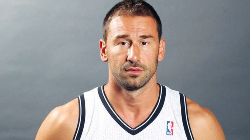 Marko Jarić nosi dres Bruklin Netsa