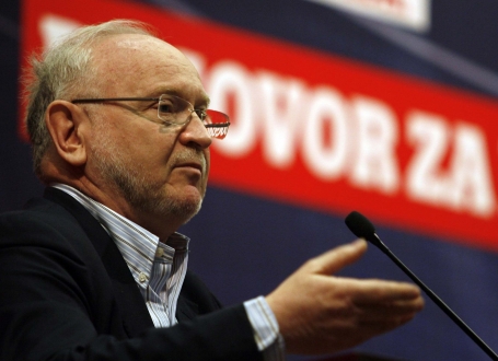 Žarko Korać