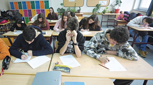 Ove godine,  osmaci polažu  završni ispit  iz sedam  predmeta