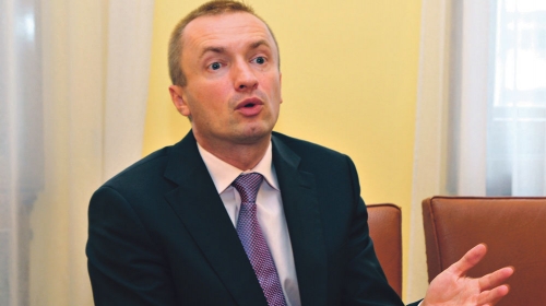 Prozvan da je jedan od 10 najimućnijih u Srbiji:  Bojan Pajtić