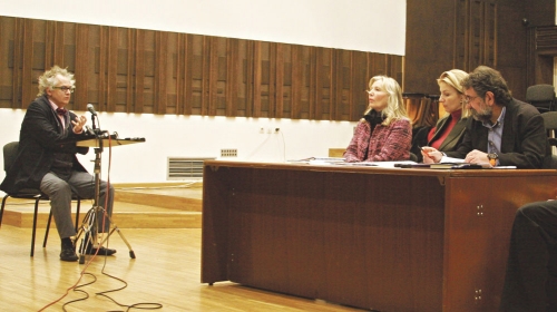 Pred članovima Upravnog  odbora u Filharmoniji