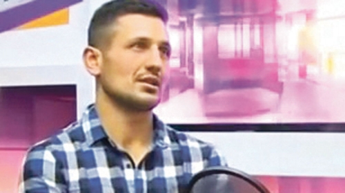 Domaćin: Kuštrim Mušica