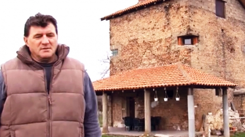 Ja volim  da se šalim pa  kažem - svima  je Hitler rušio  domove, meni  je napravio: Veroljub Verko  Milojković