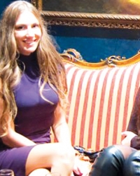 Odmor od Skupštine u kazinu: Nevena sa Slavicom