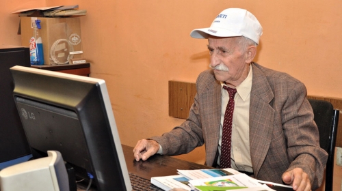 Prvoslav Nikolić sa svojim omiljenim „čudom tehnike“