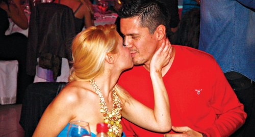 Niko ne sme da  mu dira dragu:  Edin i Jelena