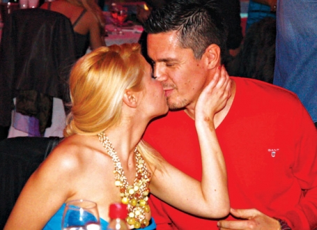 Niko ne sme da  mu dira dragu:  Edin i Jelena