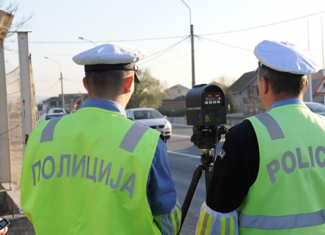 Supermen: Policajac  svakog dana dva puta uzduž pređe centralnu Srbiju
