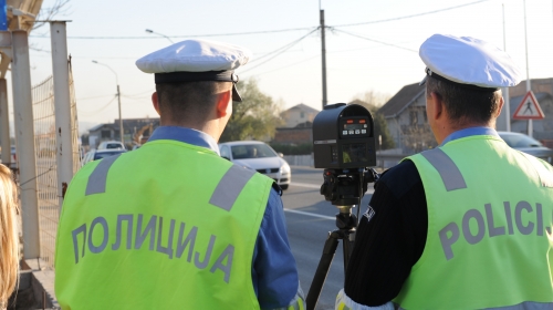 Supermen: Policajac  svakog dana dva puta uzduž pređe centralnu Srbiju