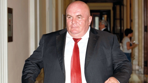 Dovodi  investitore: Marković