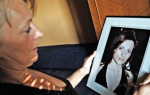 Neutešna: Tanja Gostić sa slikom ćerke Maje (20)