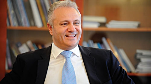 Otkrio toplu vodu: Mlađan  Dinkić