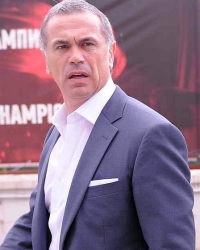 Tvrdi da  se Zvezda  sama čupa  iz bule: Terzić
