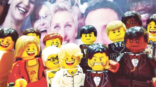 Tu je i verzija  sa lego kockicama