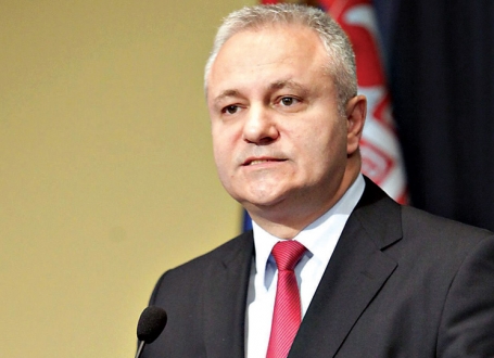 Ministar na potezu:  Mlađan Dinkić