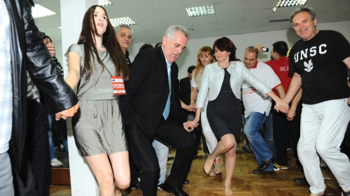 Pobedničko kolce Tomislava Nikolića