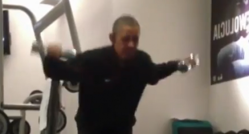 Barak Obama uhvaćen u teretani