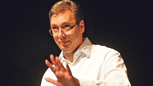 Oštro sa  članovima stranke: Vučić