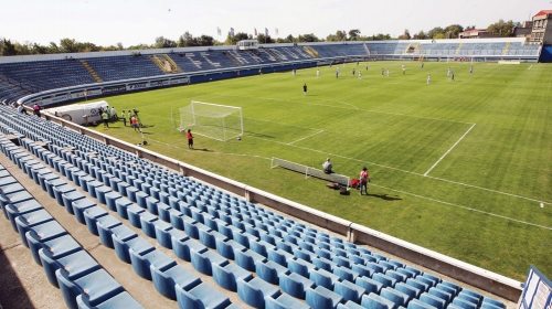 Na ovom stadionu je igrao sada jedan od  najmoćnijih ljudi  u Kamerunu