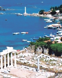 Peščane plaže sa svih  strana, očuvani antički  spomenici, luksuzni hoteli