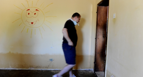 Porodica Nikolić sada ima samo gole zidove / Foto: Vesna Lalić | Foto: 