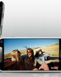 Motorola Droid RAZR telefoni