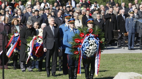 Polaganje venaca