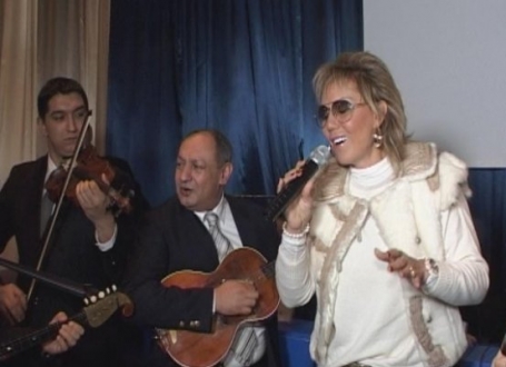 Lepa Brena