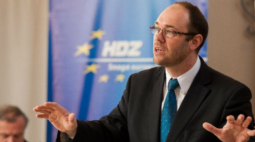 Davor Ivo Stier