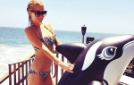 Ima igračku na  naduvavanje:  Paris Hilton