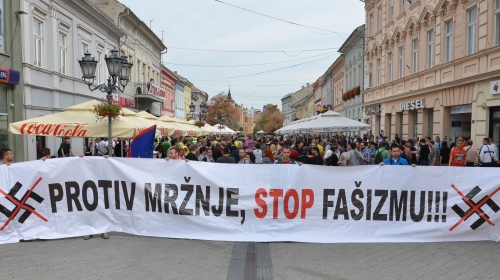 Antifašistička šetnja u Novom Sadu
