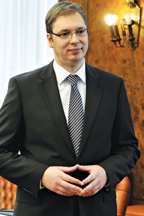 Sam protiv trojice: Aleksandar Vučić