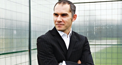 Ognjen njemu  klempavi, a ovaj njemu čestita  Božić: Albert Nađ