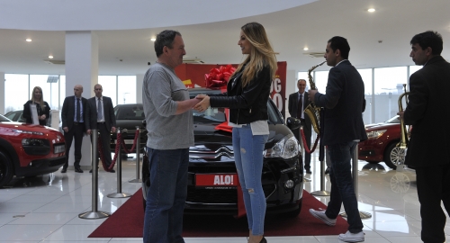 Slobodan Pejić u svom novom automobilu | Foto: Oliver bunić | Foto: 