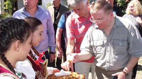 Diplomate dočekane sa hlebom i solju