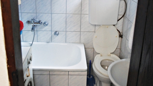 Kupatilo zasmetalo investitorima