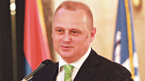 Goran Vesić