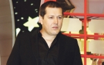 Raduje se  putu kao dete
