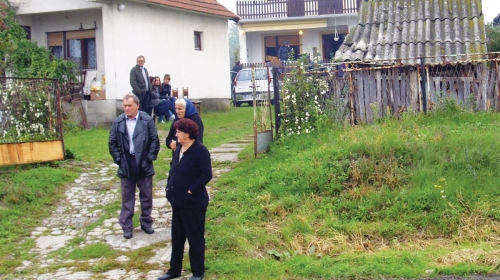 Rodbina i prijatelji  u Jadranskoj  Lešnici kod Loznice