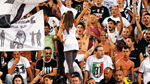 Vole da se vređaju: Italijanski navijači