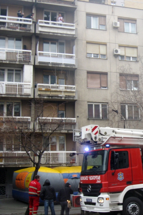 Na licu mesta su se našle i vatrogasne ekipe