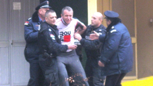 Policija izvodi G. A.