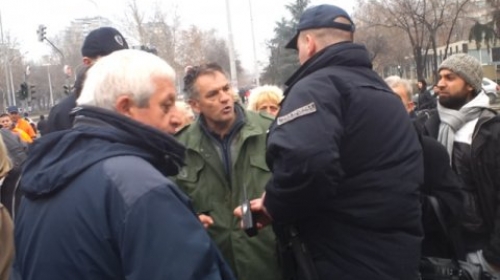 Laketić se raspravlja sa komunalnim policajcima