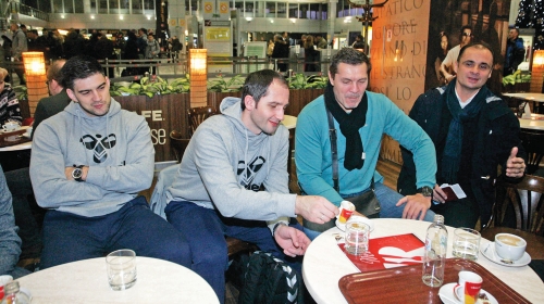 Reprezentacija Srbije  juče je otputovala na šampionat u Španiji